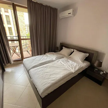 Апартамент Sunny Apartments Cascada *