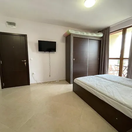 Апартамент Sunny Apartments Cascada *
